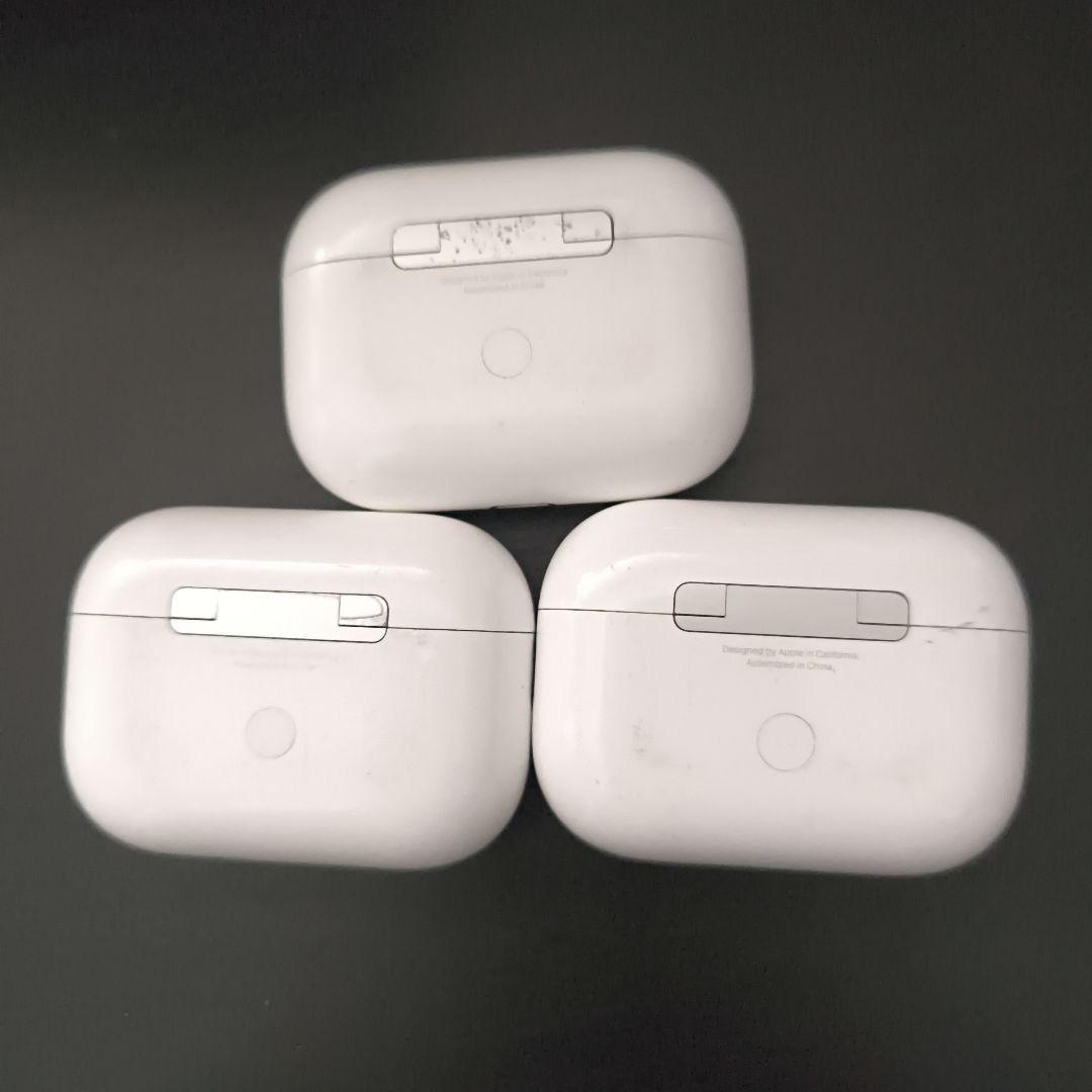 ジャンク　AirPods本体 充電ケース付き　a2190 a2700
