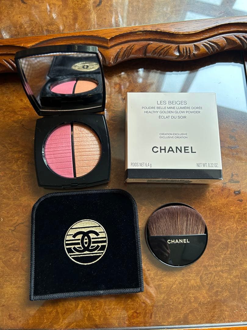 シャネル　レべージュ　ヘルシーゴールデングロウパウダー　エクラドゥソワール