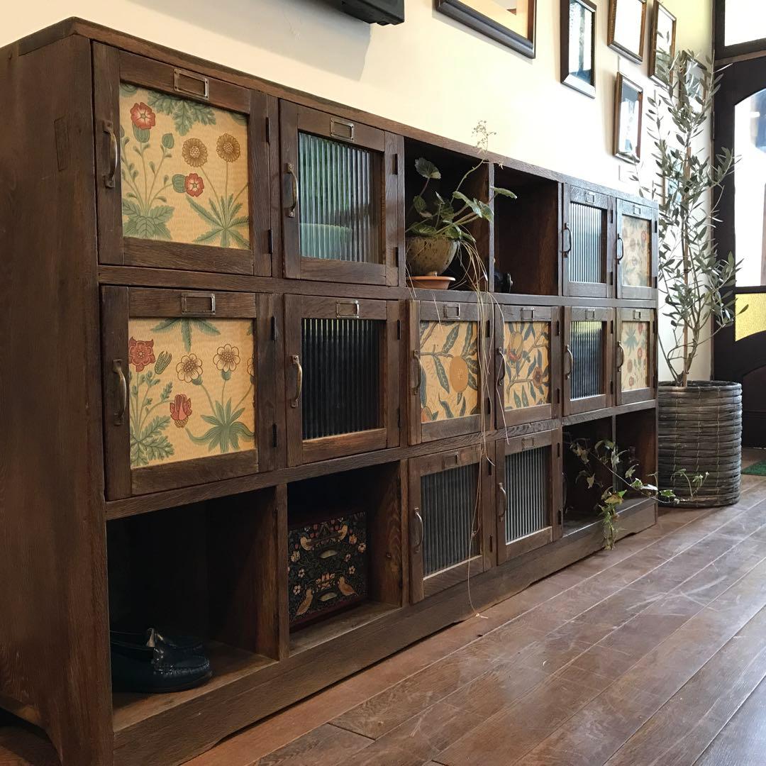 【カエル】レトロ木製キャビネット ウィリアムモリス柄　扉付き