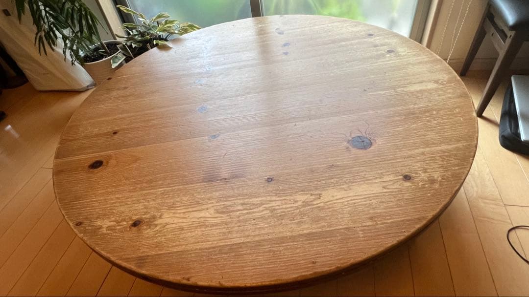 アクタス　F1テーブル　直径126㌢