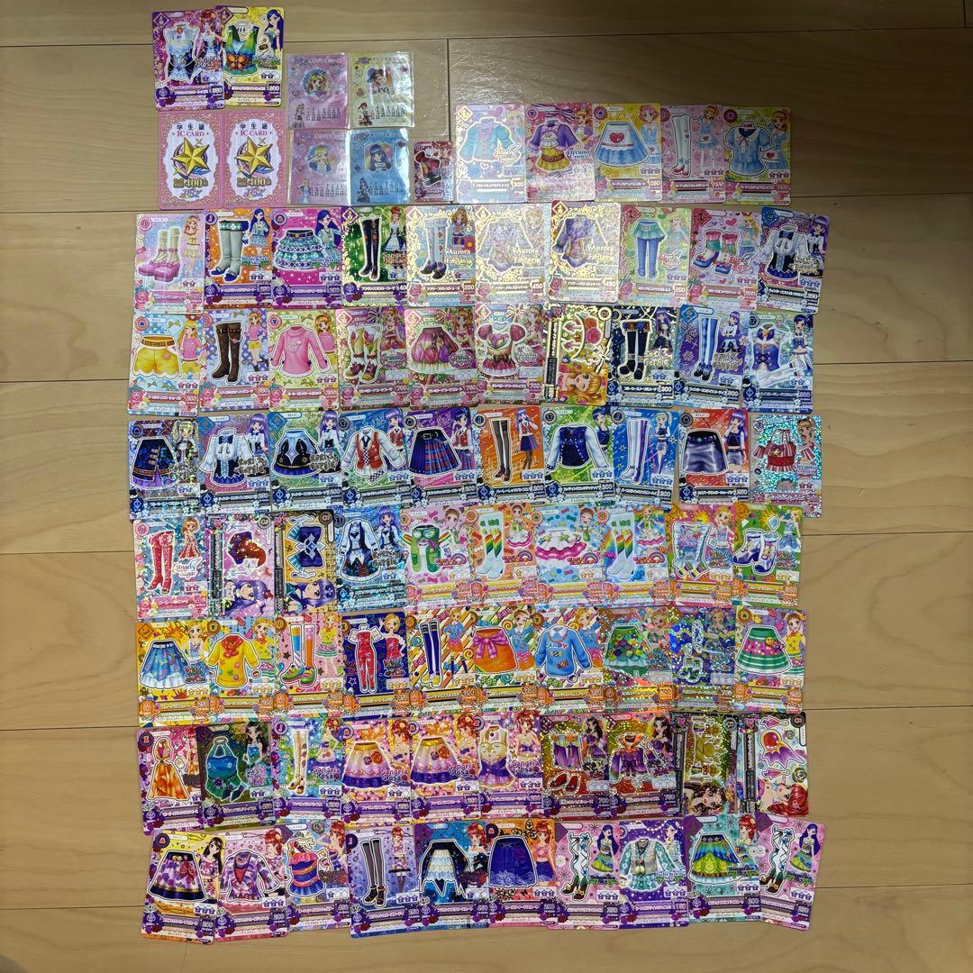 アイカツカード　➕カードケース　➕CD