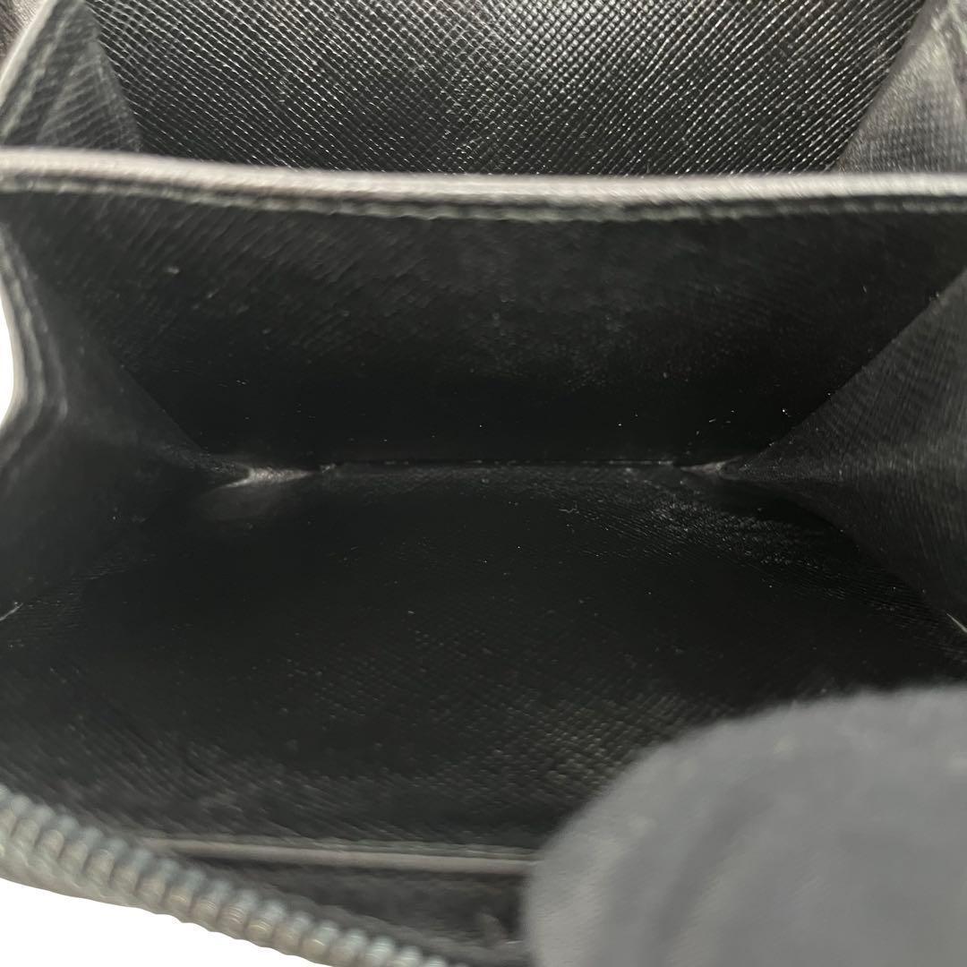 希少✨プラダ 二つ折り財布 三角ロゴ サフィアーノレザー ファスナー ブラック