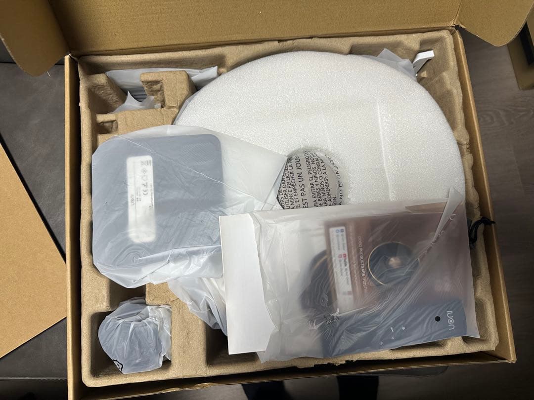 【極美品】Uoni ロボット掃除機 V980 Plus 自動マッピング　水拭き◎