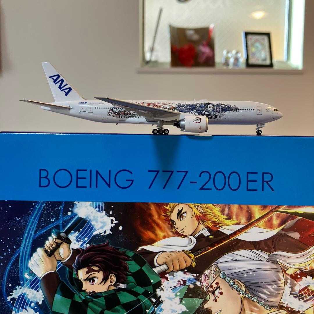 ANA B777-200ER 鬼滅の刃ジェット JA745A 1/400