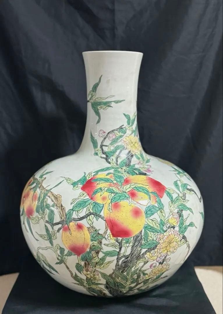 中国　粉彩　桃紋大瓶　大清乾隆年製銘　送料込み251007