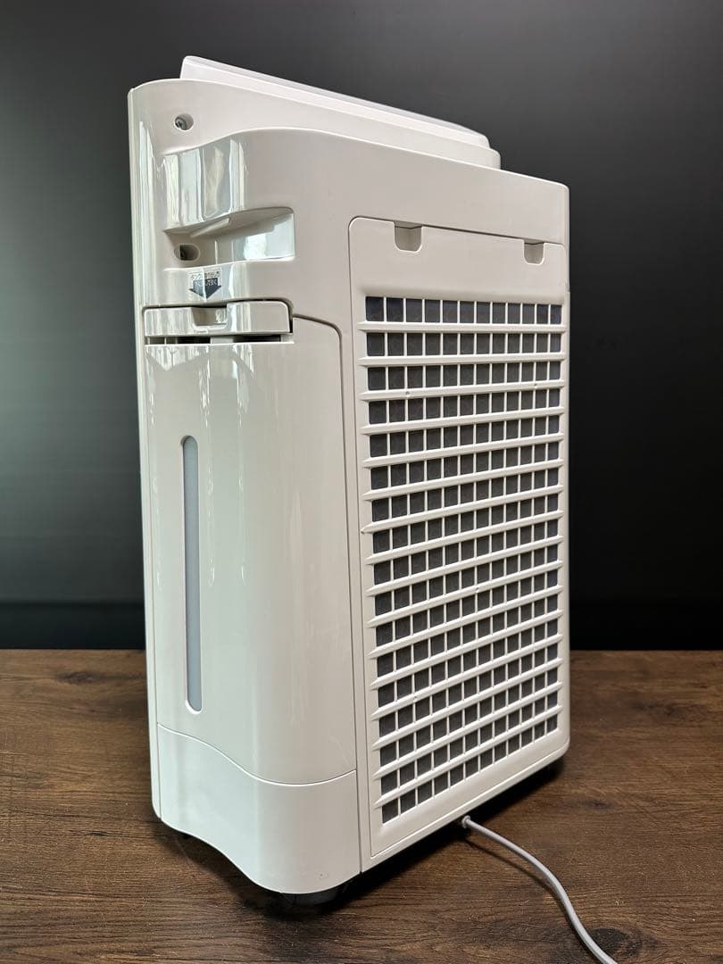 たむたろう SHARP 空気清浄機 KC-P50-W プラズマクラスター