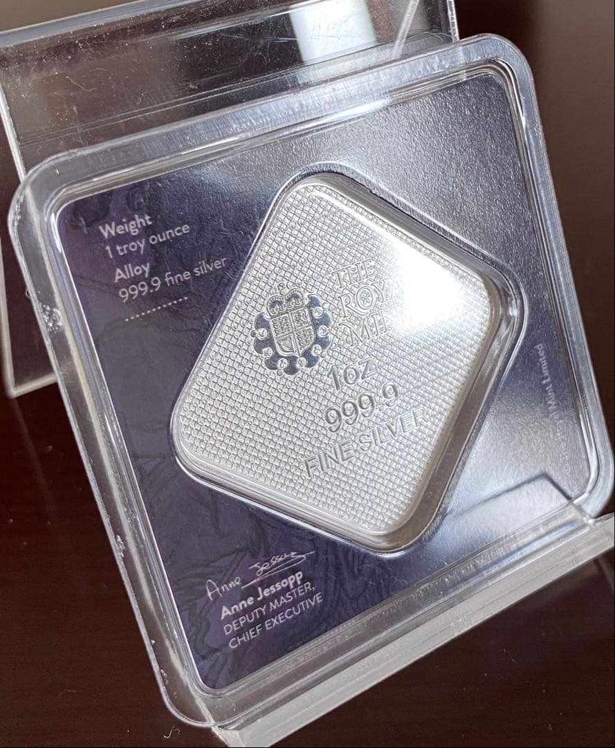 ☆大人気品薄☆クイーンズビースト コンプリーター 1オンス シルバーバー