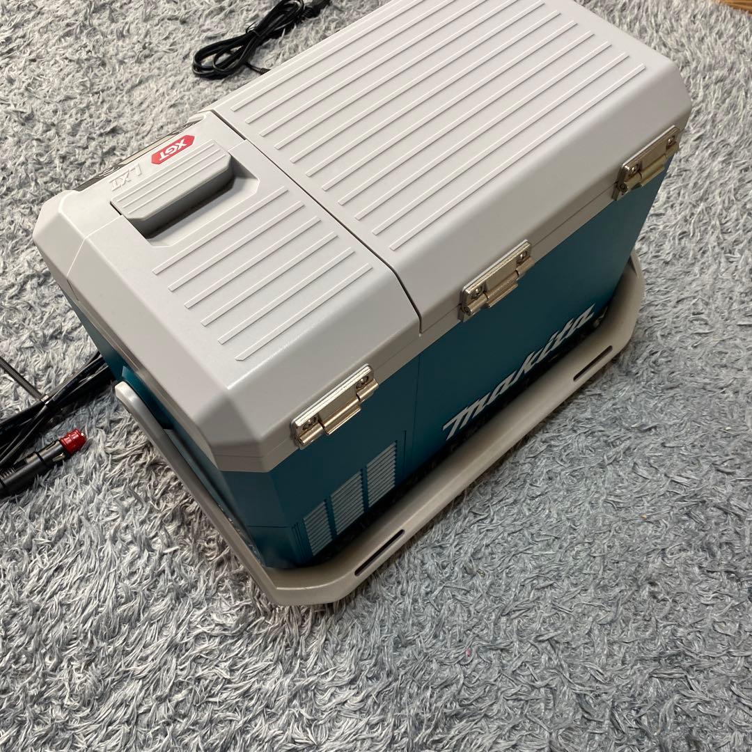 マキタ　充電式保冷温庫　CW003G