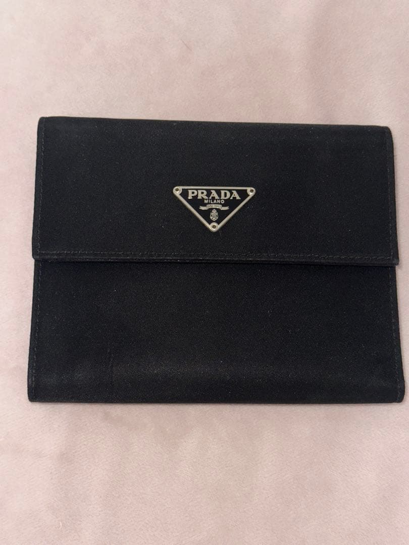 PRADA ミニ財布ナイロン三角プレート　サフィアーノ