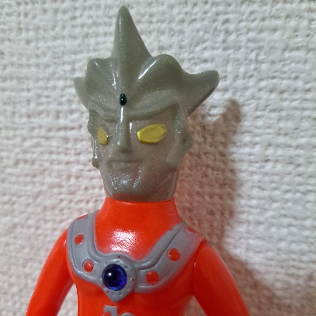 ソフビ　ウルトラマンレオ　タカトク