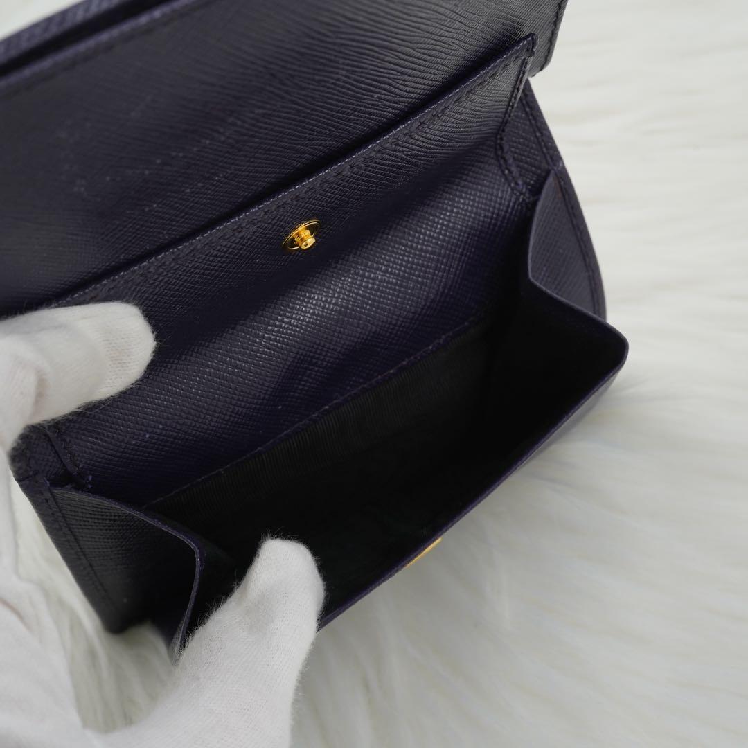 未使用品　箱付き　PRADA プラダ　二つ折り財布　ナイロン　三角プレート　希少