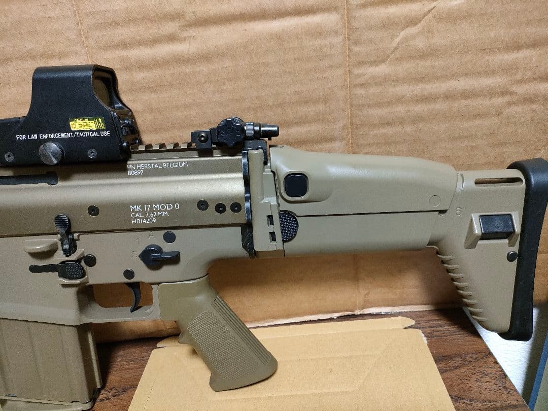 マ*ル様 東京マルイ　次世代電動ガン　スカーH　サイレンサー　サイト　グリップ付