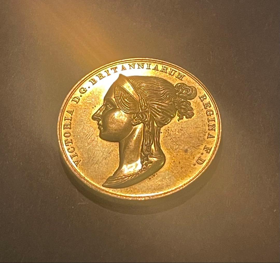 【荘厳ヴィクトリア女王 メダリオン金貨 コレクション】重厚感抜群・レリーフ美品