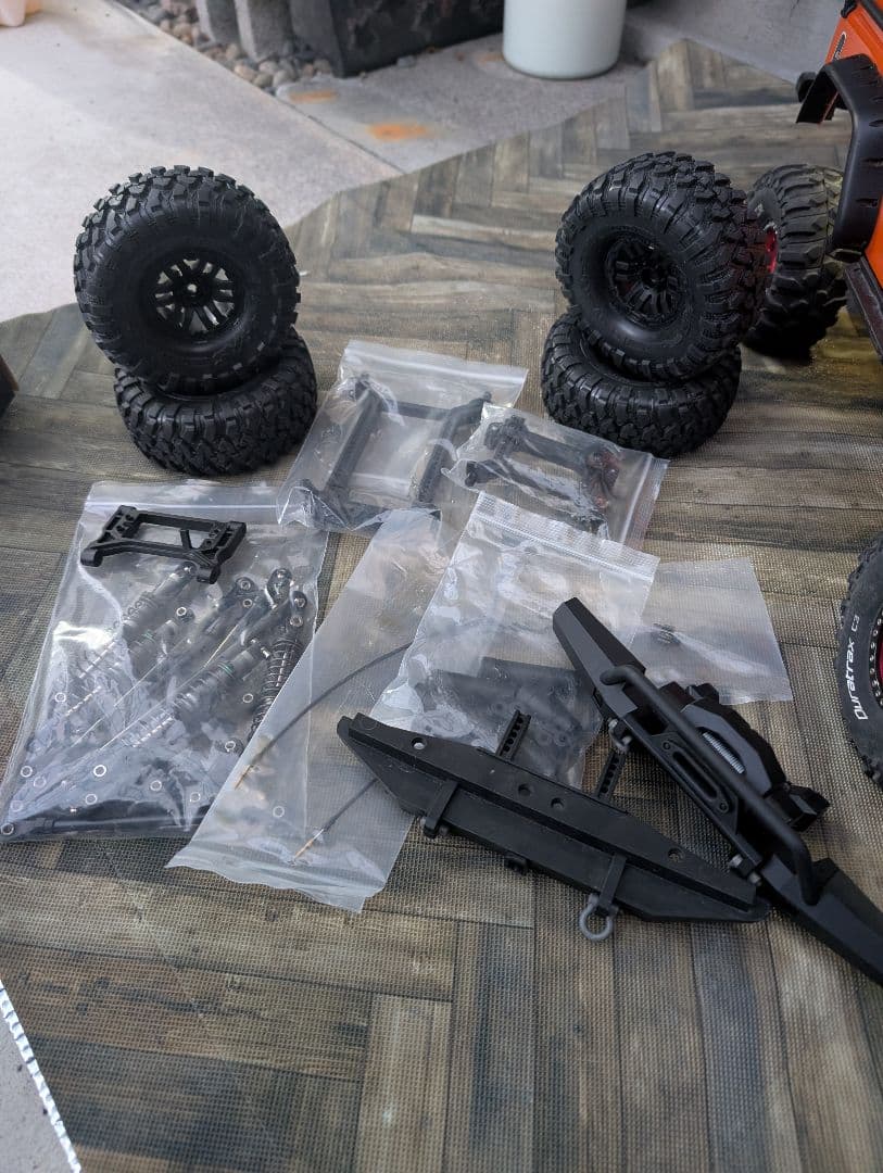 Traxxas　TRX-4 ディフェンダー　クローラーラジコン　トラクサス