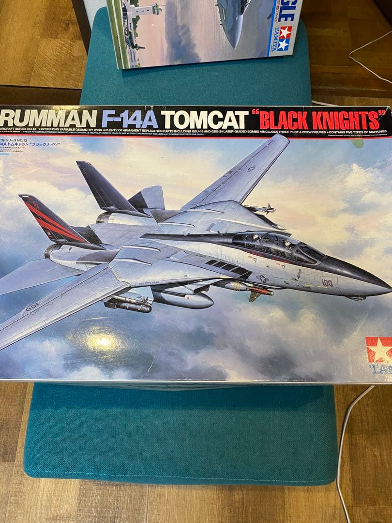 TAMIYA 1/32 F14 TOMCAT\