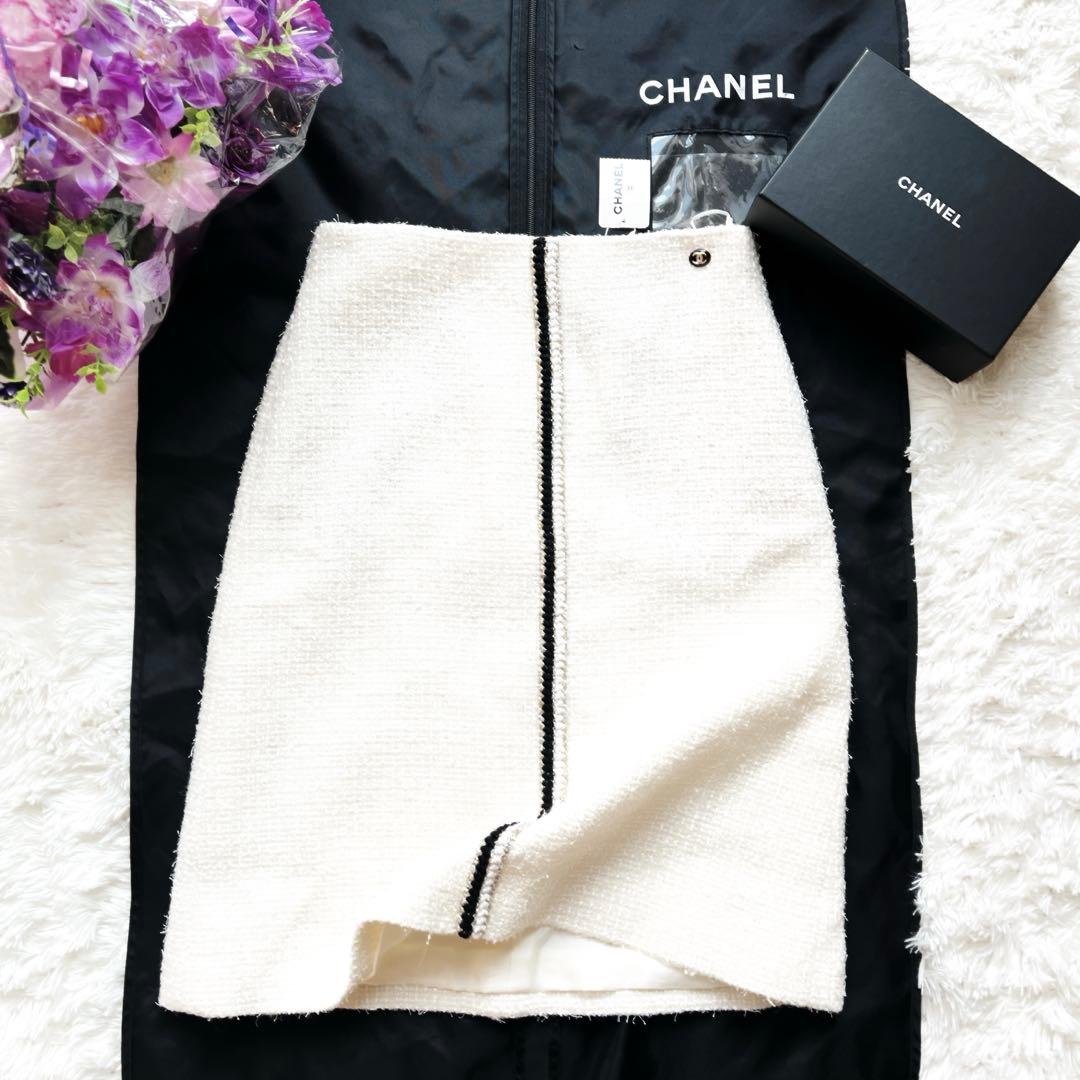 新品　CHANEL シャネル ホワイトツイード スカート ココマーク トリミング