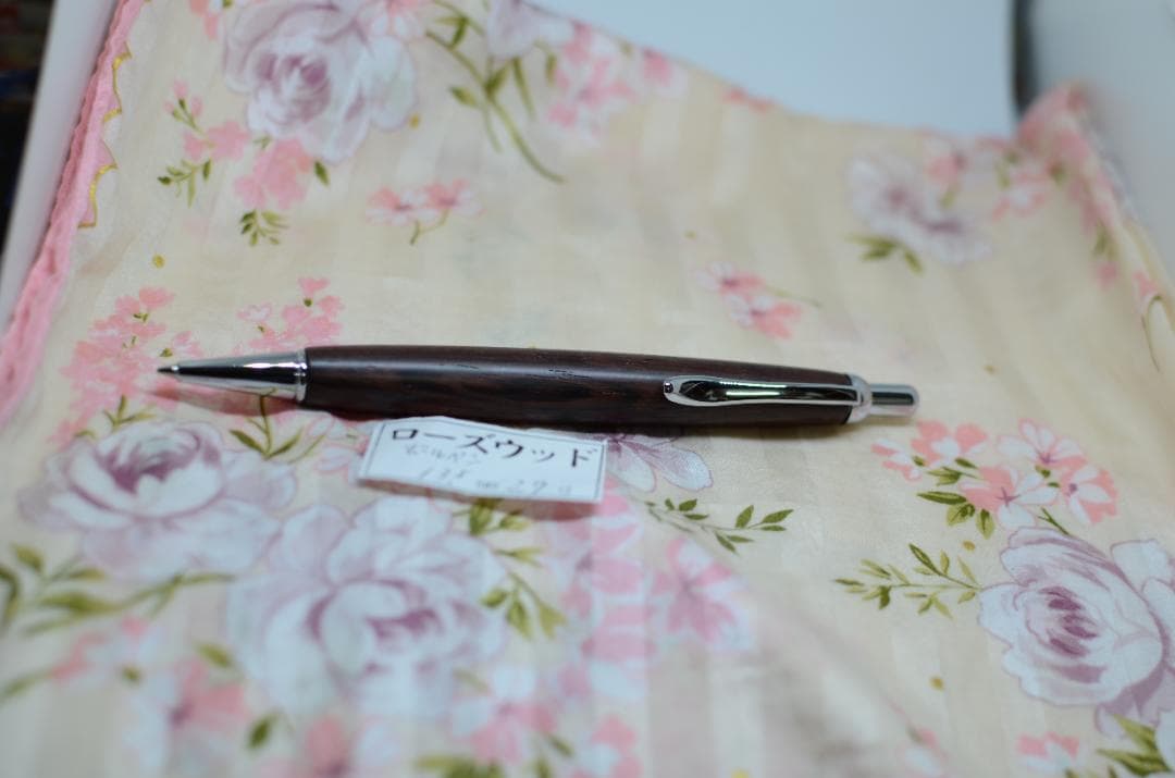 【ベル＝僕】完成いたしました。木軸　手作り　木のボールペン