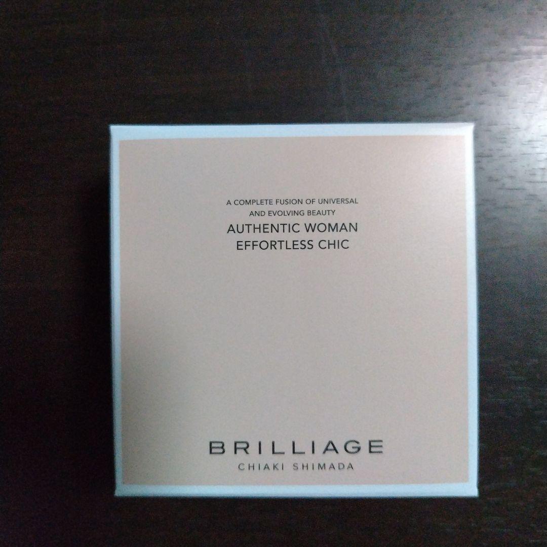 ブリリアージュ新パウダリーファンデオーセンティックウーマンエフォートレスシック