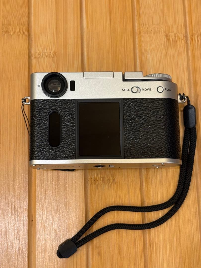 美品 Fujifilm X-half シルバー F X-HF1-S 富士フイルム