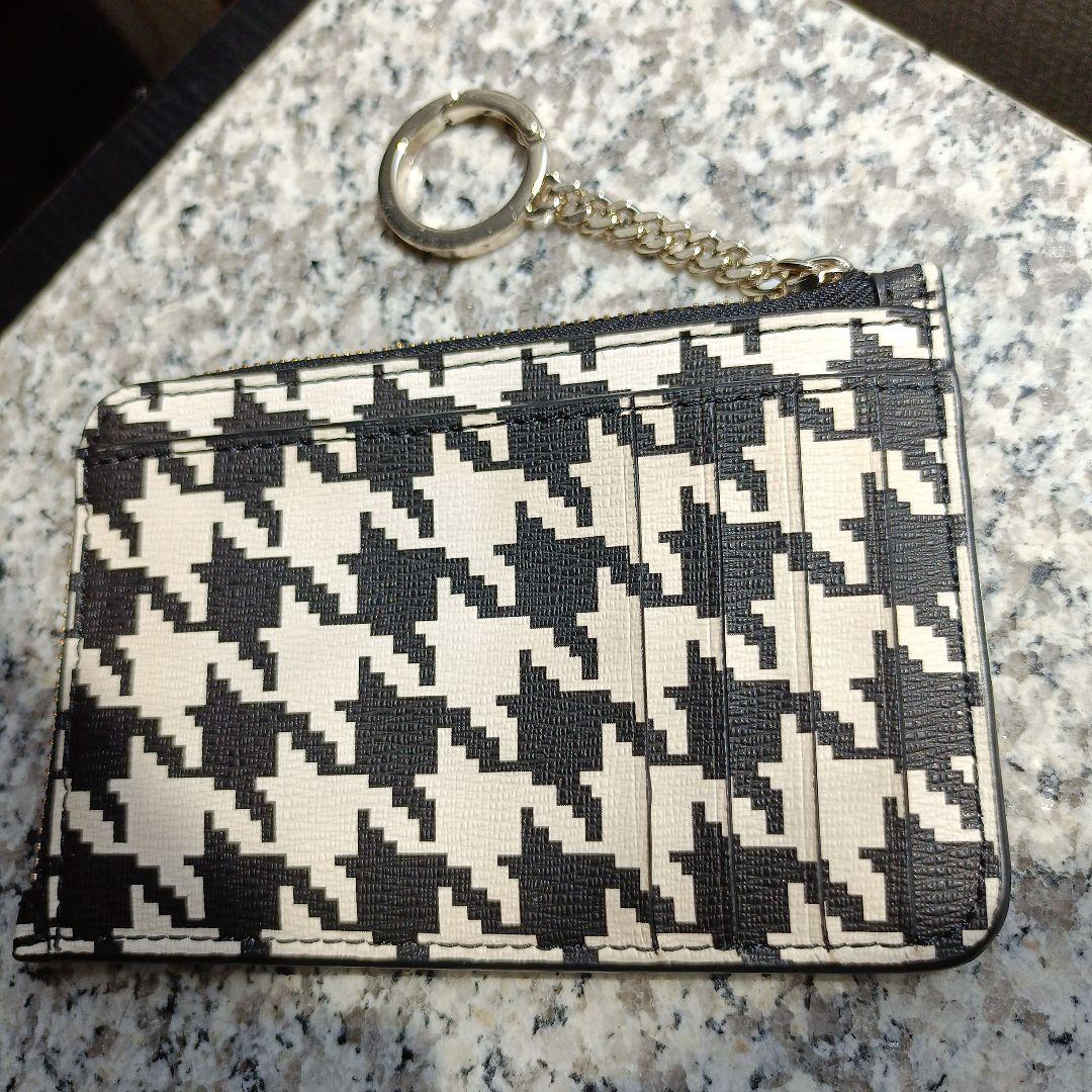 【新品】kate spade　ケイトスペード　ケース　ラウンドファスナー