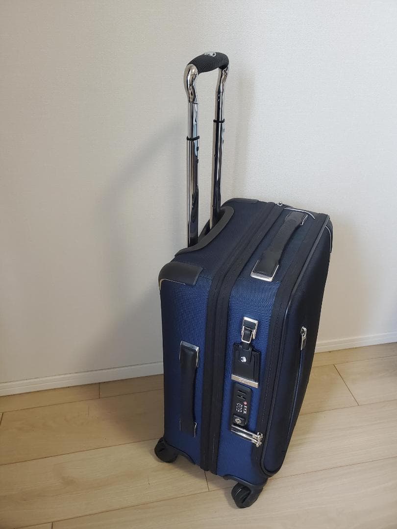 ネイビー 中型 キャリーケース 4輪