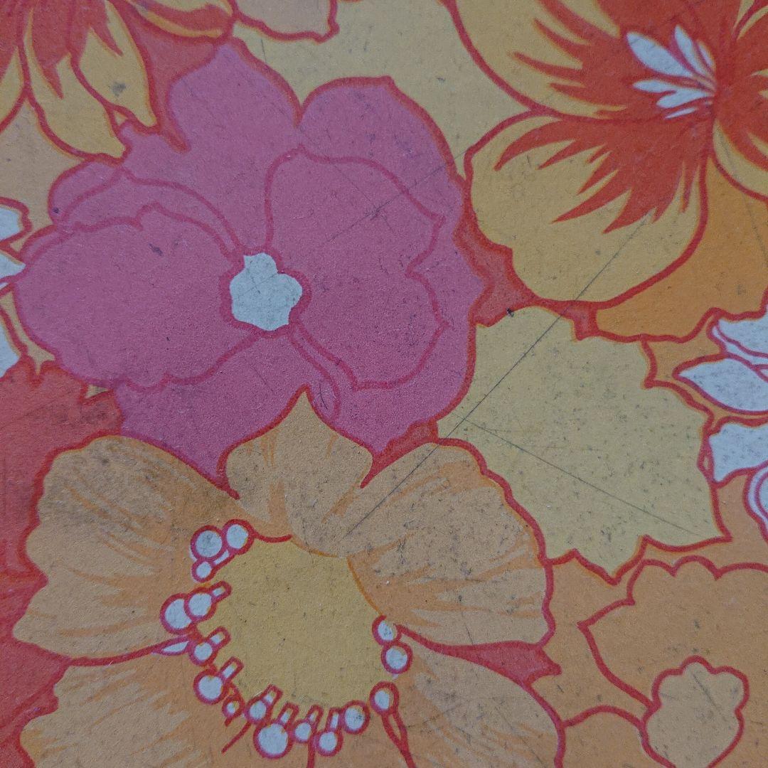 アンティークレトロポップな花柄ローテーブルオレンジカラー