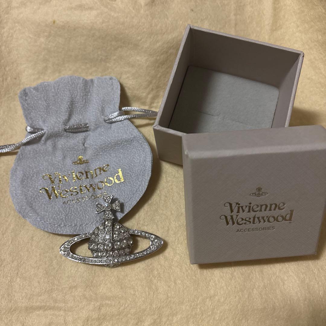 Vivienne Westwood ブローチ