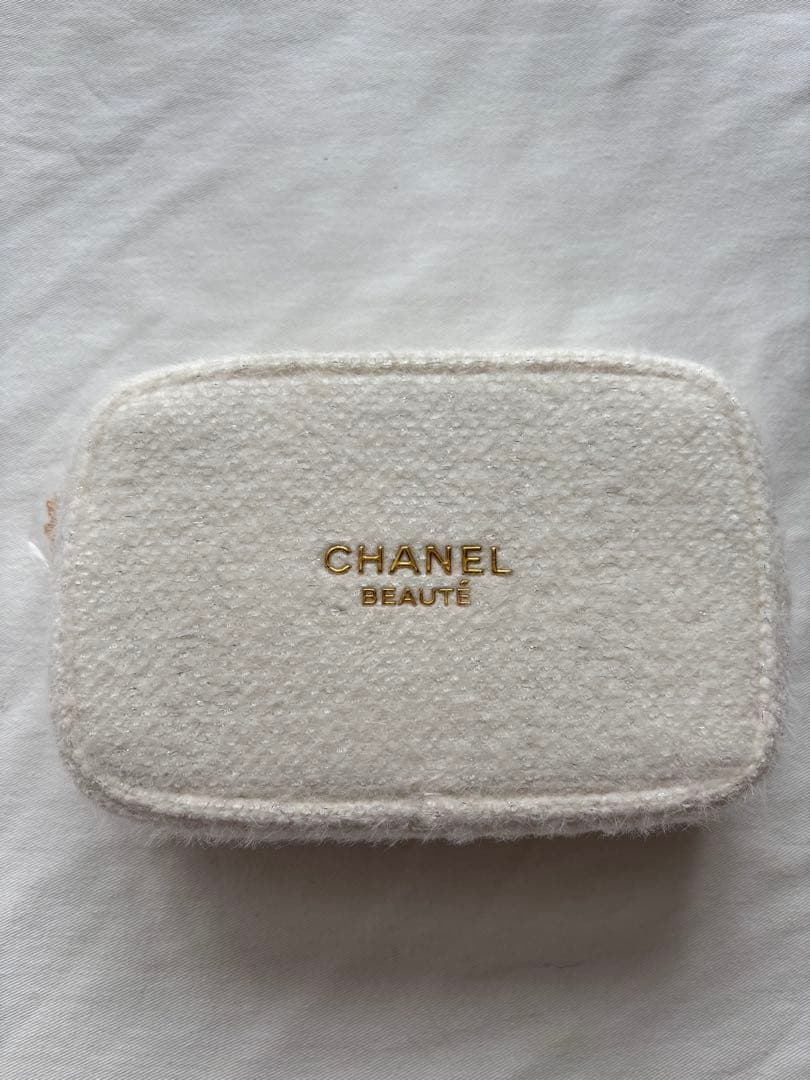 【新品未使用】シャネル　エッセンシャルケアセット　クリスマスコフレCHANEL
