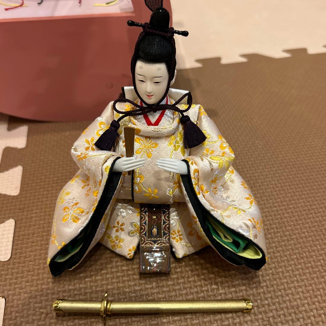 吉徳　ケース入り親王飾り　桜形ガラスケース付き雛人形