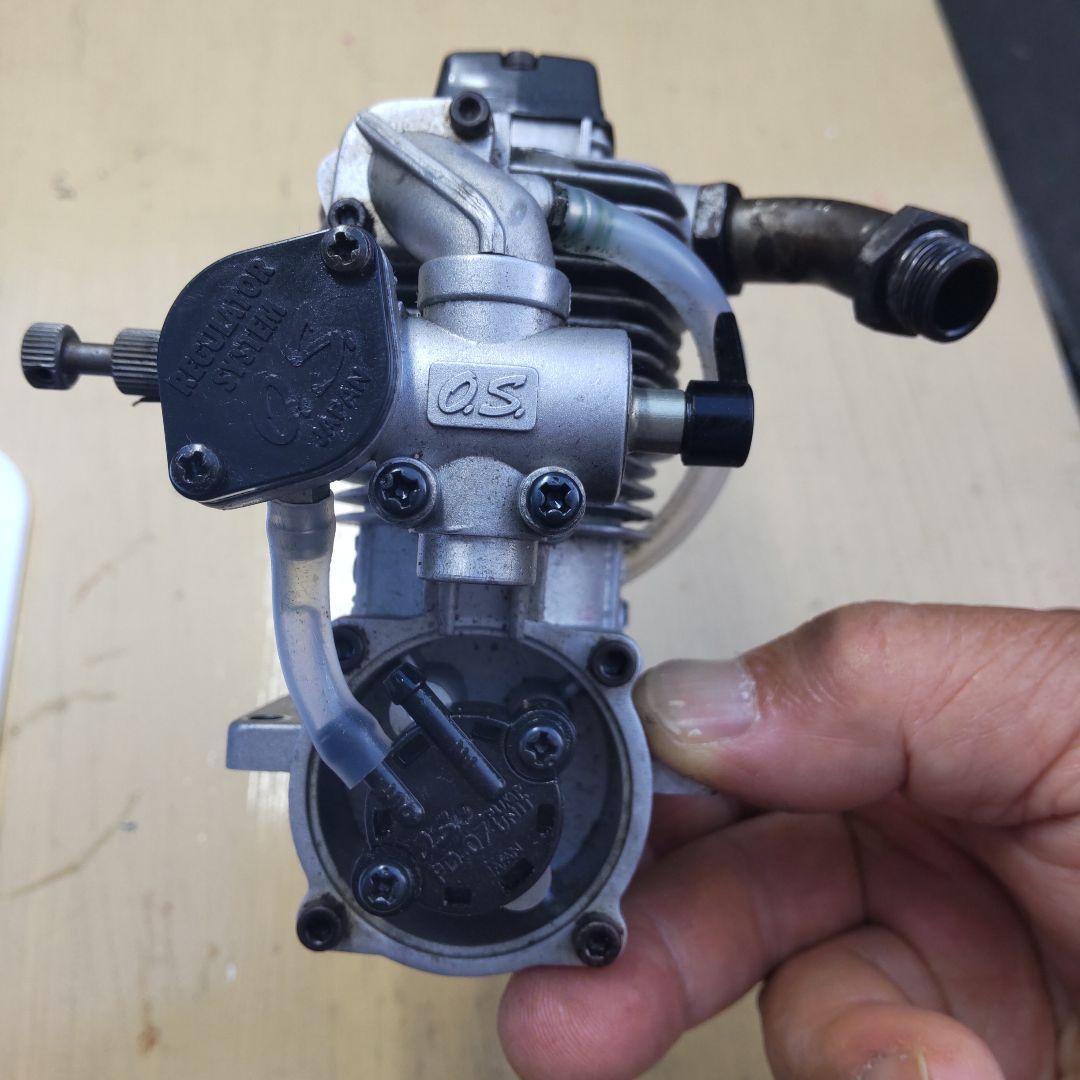 OS FSシリーズ 4ストロークエンジン91サーパス、燃料ポンプ付き