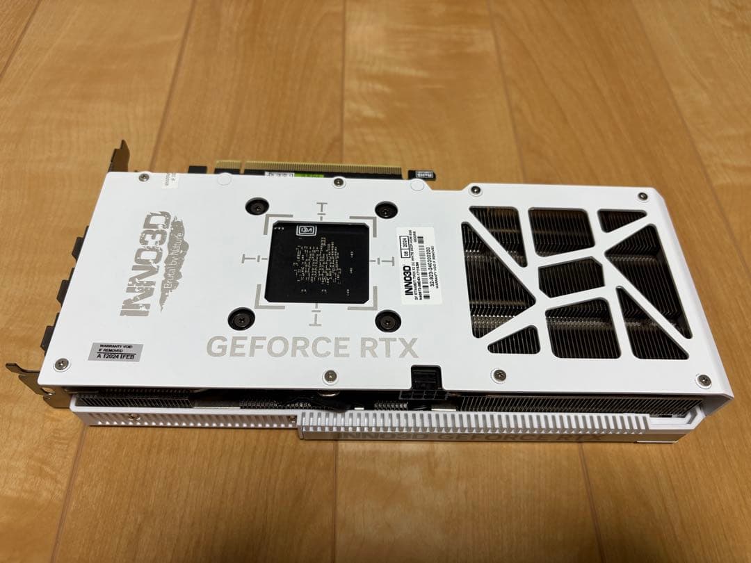 グラフィックボード・グラボ・ビデオカード INNO3D GeForce RTX4060Ti White