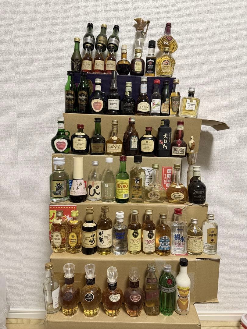 山崎12年ウイスキーミニボトル60本セット