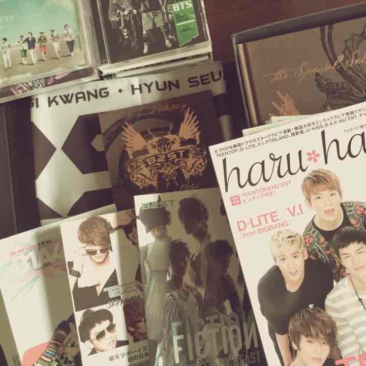 CD、DVD、写真集、雑誌など